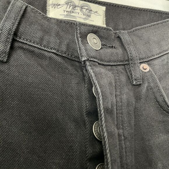 We The Free Curvy Button Fly Jeans Raw Hem Black Washed 29 - Picture 8 of 12